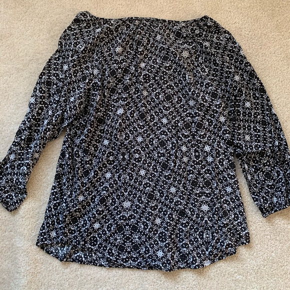 Mossimo Printed Blouse - Picture 3 of 4